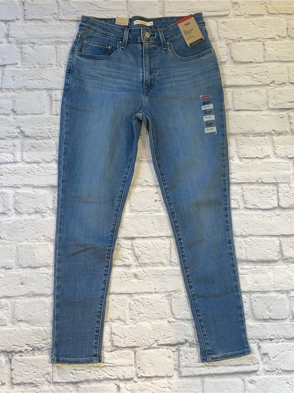 Levi’s 721 High Rise Skinny. Size 30x28. NWT